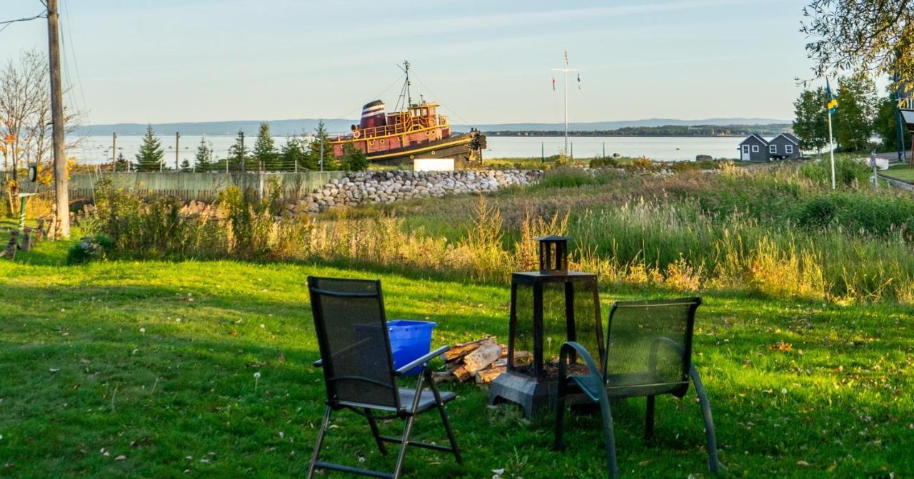 Les Petits Studios Du Bord De L'Eau Saint-Joseph-de-la-Rive Экстерьер фото